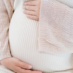 这两款芯片😬🕐将首批采用台🏨📆积电2纳米工艺，🧘‍♂️🥢其制程上的🏧🌻